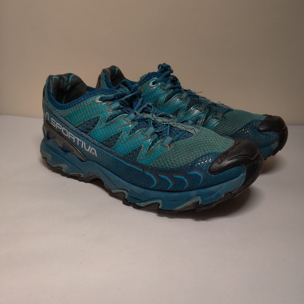La sportina trail women's running shoes Size US 9